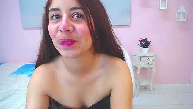 scarlett clyde online show from April 2026 12:41:02 PM