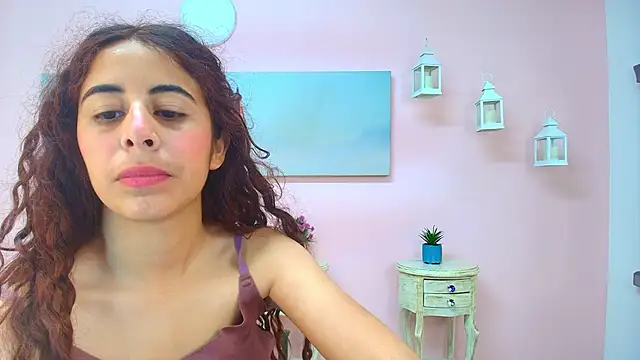 scarlett clyde online show from June 2026 12:44:01 PM