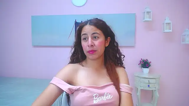 scarlett clyde online show from April 2026 12:34:01 PM