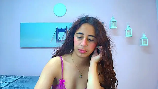 scarlett clyde online show from July 2026 12:39:01 PM