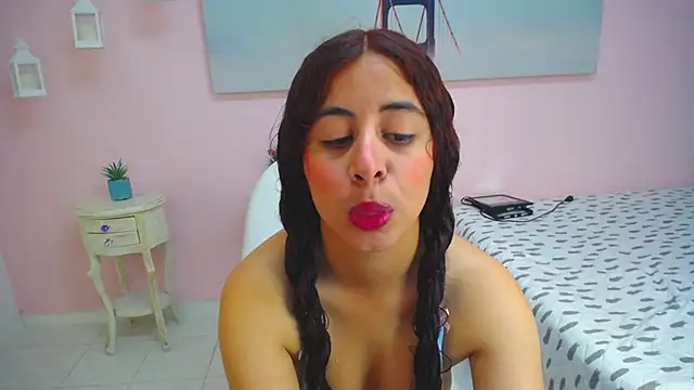 scarlett clyde online show from February 2026 12:39:01 PM