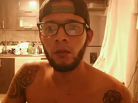 Snapshot of ELARKIMAN chatting on February 2026 06:57:02 AM ELARKIMAN online show from February 2026 06:57:02 AM