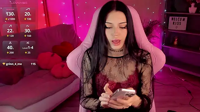 Snapshot of Kelly__Bunny chatting on May 2026 07:06:01 AM Kelly Bunny online show from May 2026 07:06:01 AM