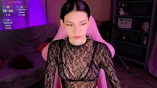 Snapshot of Kelly__Bunny chatting on June 2026 01:01:02 PM Kelly Bunny online show from June 2026 01:01:02 PM