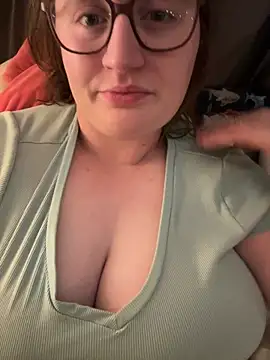 lucycomestrue online show from July 2026 04:20:01 AM