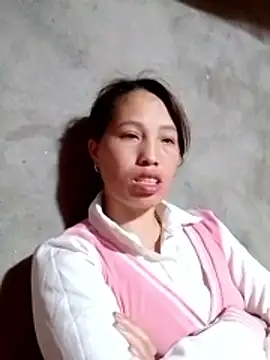 Gummiesu online show from February 2026 09:37:02 PM