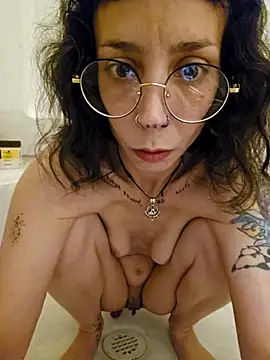 xxEMMxxx online show from February 2026 07:19:01 AM