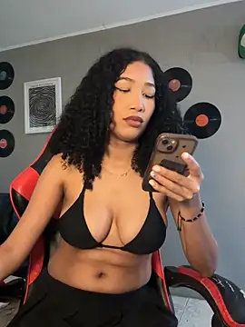 solecito011 online show from June 2026 10:30:02 PM