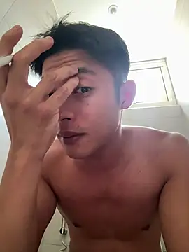 Yooo17 online show from April 2026 07:37:02 AM