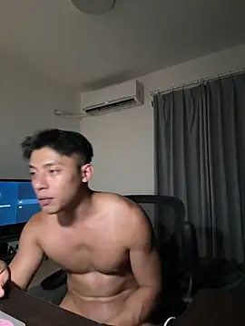 Yooo17 online show from April 2026 02:08:01 PM