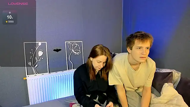 Lola Raivis  online show from February 2026 07:37:01 PM