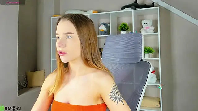 Nicole Vasquez online show from April 2026 01:06:01 AM