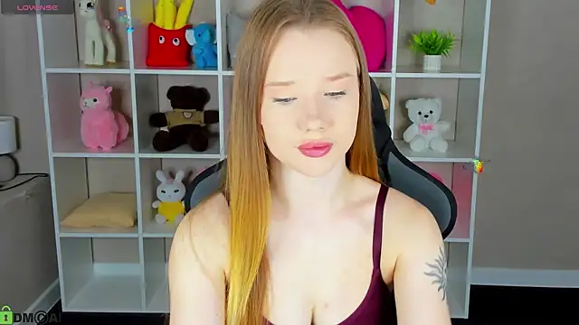 Nicole Vasquez online show from July 2026 01:17:01 AM