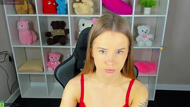 Nicole Vasquez online show from June 2026 01:05:02 AM