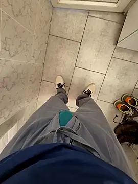 vali23 online show from February 2026 08:22:01 AM