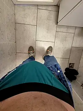 vali23 online show from February 2026 09:28:01 AM