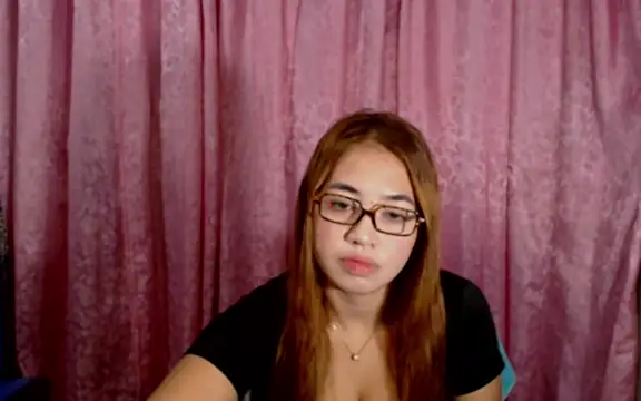 Snapshot of pinay_mayahiga chatting on June 2026 02:04:01 PM pinay mayahiga online show from June 2026 02:04:01 PM
