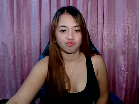 pinay mayahiga online show from April 2026 01:59:02 PM
