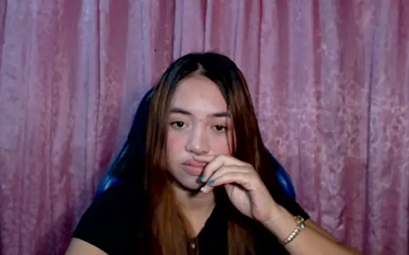 pinay mayahiga online show from May 2026 12:53:02 PM