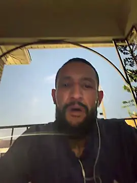 Snapshot of CcincoVilla chatting on July 2026 01:46:02 AM CcincoVilla online show from July 2026 01:46:02 AM