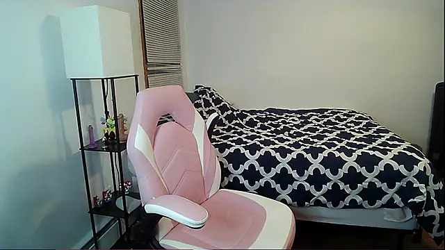 VanFairy526 online show from February 2026 11:10:02 AM