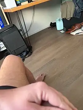 longdong00789 online show from April 2026 10:28:02 AM