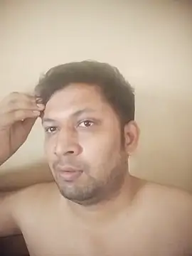 Pravin9562 online show from February 2026 06:03:01 AM