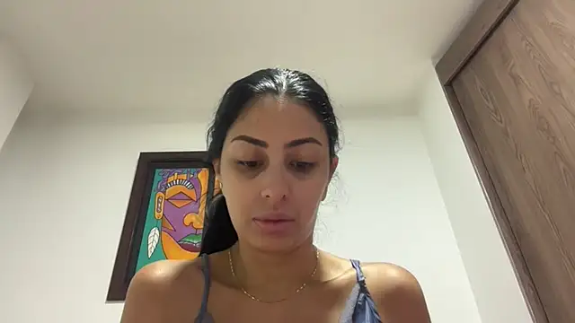 AbrilSantosxo online show from June 2026 12:36:02 PM