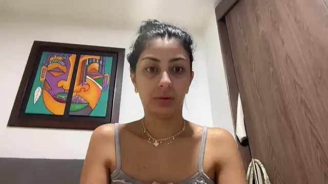 AbrilSantosxo online show from June 2026 12:36:02 PM