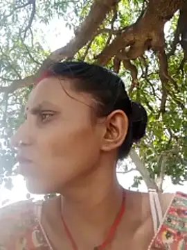 Snapshot of Juli_rathore chatting on April 2026 07:13:02 AM Juli rathore online show from April 2026 07:13:02 AM