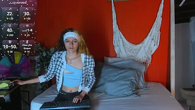 maria Turner1 online show from April 2026 10:22:02 AM