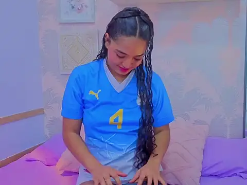 Emma Thompssonn online show from February 2026 12:05:02 PM