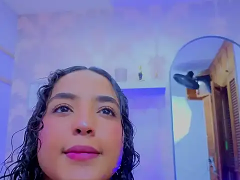 Emma Thompssonn online show from February 2026 11:54:02 AM