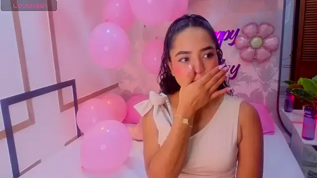 Emma Thompssonn online show from June 2026 12:38:02 PM