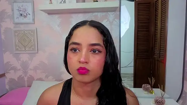 Emma Thompssonn online show from March 2026 12:07:01 PM