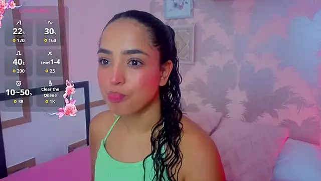 Emma Thompssonn online show from May 2026 12:12:01 PM