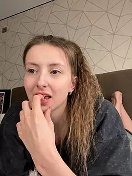 Dream Woman4U online show from April 2026 07:45:01 AM