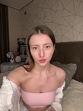 Dream Woman4U online show from April 2026 03:19:01 AM