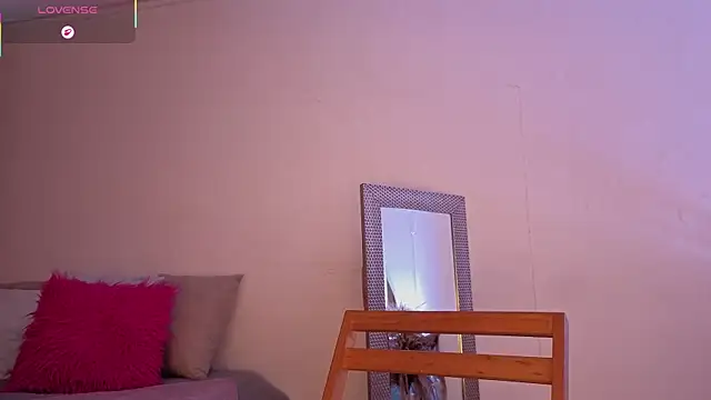 fransheskarossi online show from March 2026 12:17:02 PM