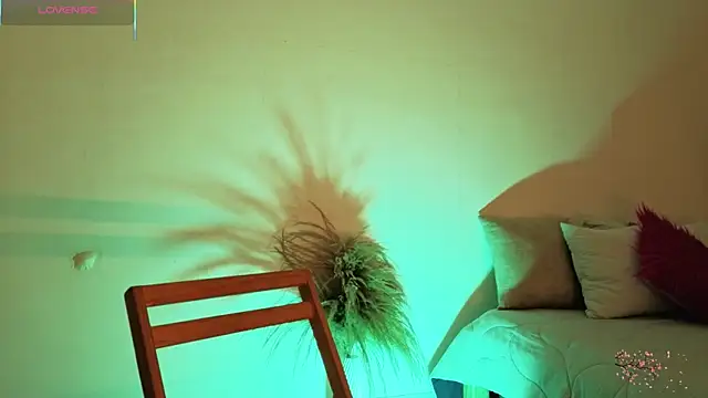 fransheskarossi online show from March 2026 12:08:02 PM