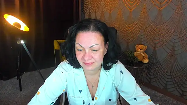 IrissMoon online show from June 2026 02:24:02 AM