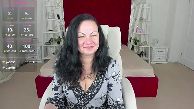 Snapshot of IrissMoon chatting on May 2026 05:46:01 AM IrissMoon online show from May 2026 05:46:01 AM