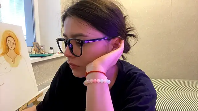 SaintMari online show from May 2026 02:28:02 PM