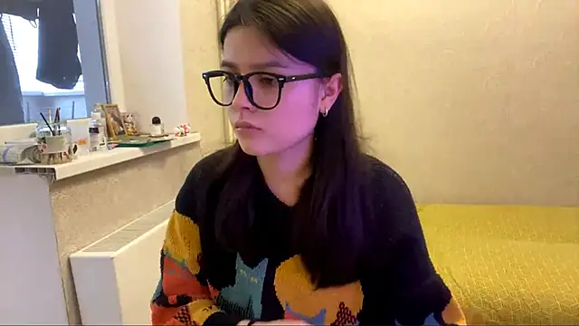 SaintMari online show from May 2026 12:22:02 PM