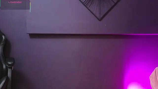 Rosse Baker  online show from April 2026 12:42:02 PM