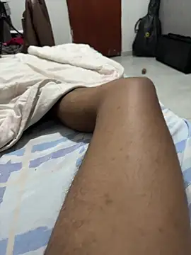 Snapshot of Novinho_Pauzudo_18cm chatting on February 2026 11:34:02 PM Novinho Pauzudo 18cm online show from February 2026 11:34:02 PM