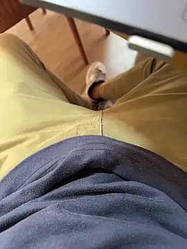 Snapshot of Novinho_Pauzudo_18cm chatting on February 2026 01:21:01 PM Novinho Pauzudo 18cm online show from February 2026 01:21:01 PM