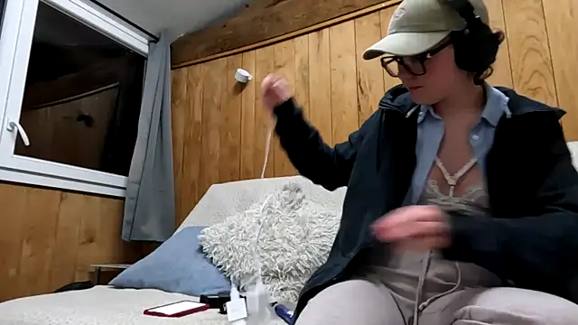 ju juliette online show from March 2026 10:25:02 PM