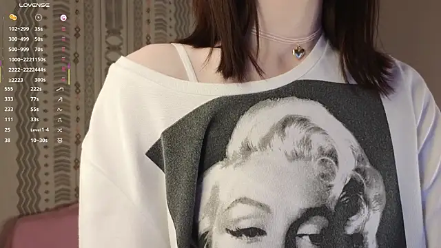 CarmaOlen online show from April 2026 07:15:02 PM