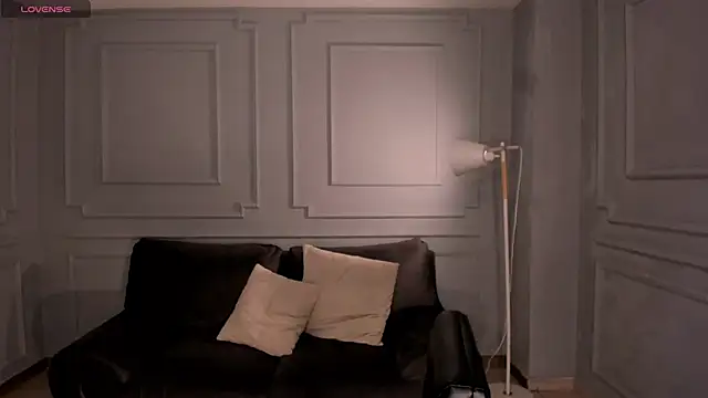 MilaVelvet  online show from April 2026 12:18:02 PM